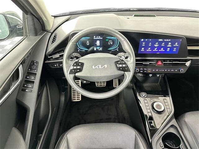 2023 Kia Niro Plug-In Hybrid SX Touring