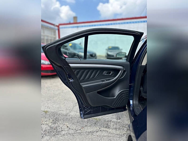 2011 Ford Taurus SEL