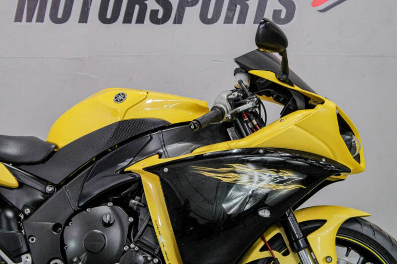2012 Yamaha YZF-R1