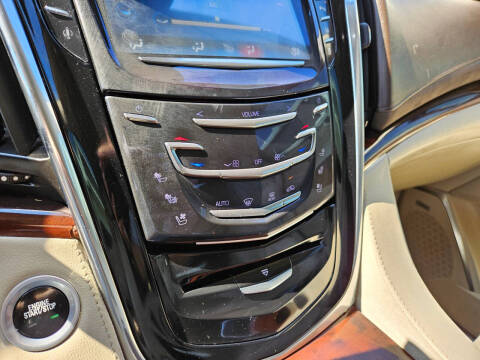 2015 Cadillac Escalade Luxury