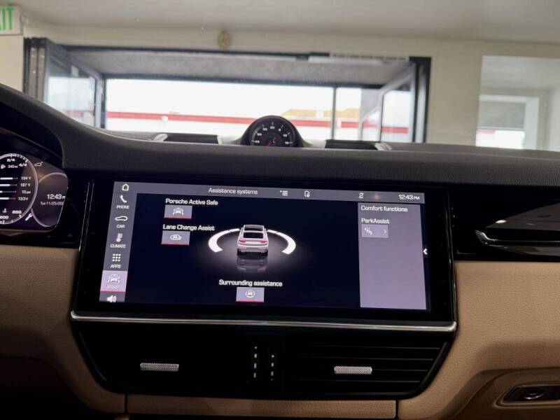 2021 Porsche Cayenne Coupe