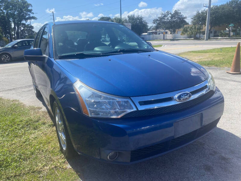 2009 Ford Focus SES's photo