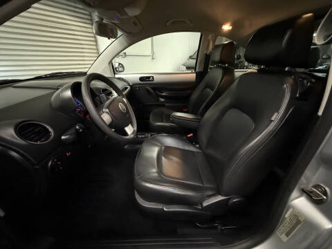 2008 Volkswagen New Beetle S