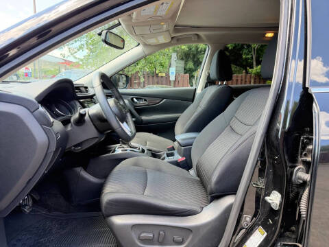 2017 Nissan Rogue