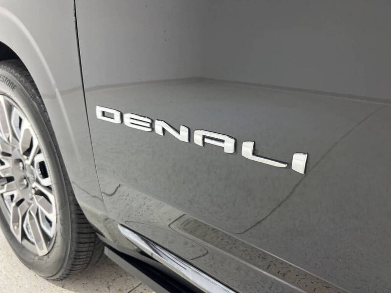 2023 GMC Yukon Denali Ultimate