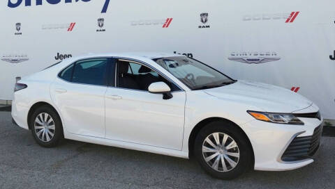 2022 Toyota Camry Hybrid LE