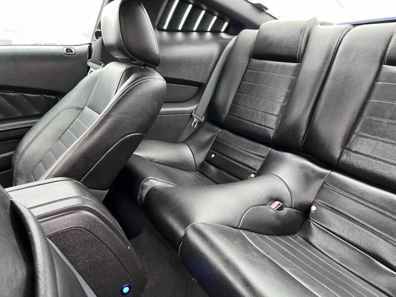 2010 Ford Mustang V6