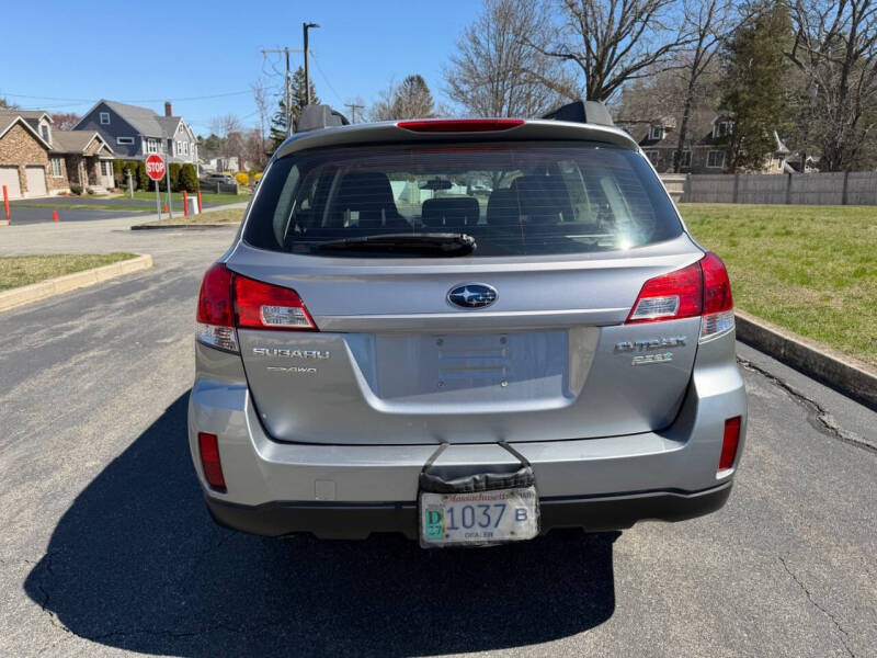 2011 Subaru Outback 2.5i