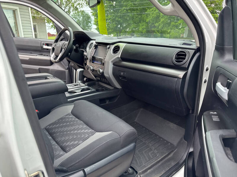 2020 Toyota Tundra SR5