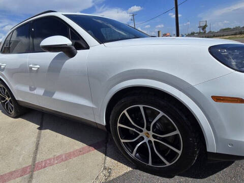 2024 Porsche Cayenne S