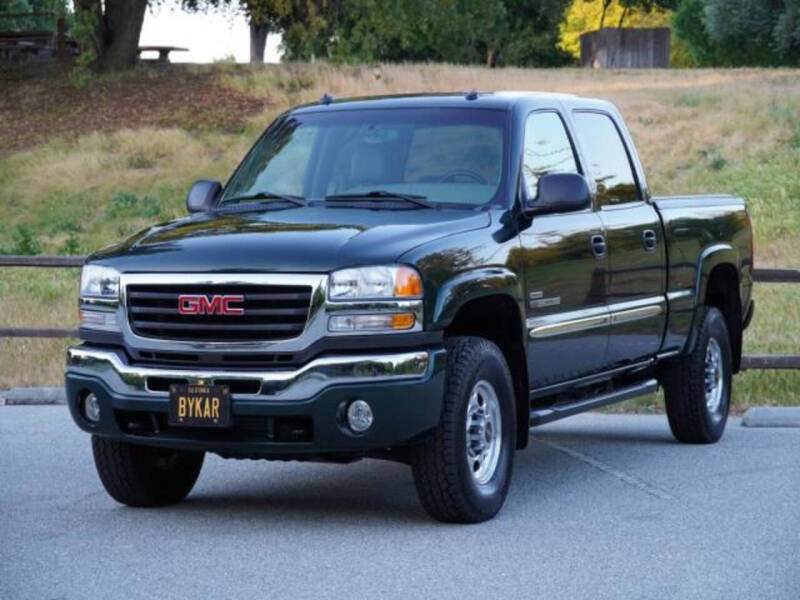2003 GMC Sierra 2500HD's photo