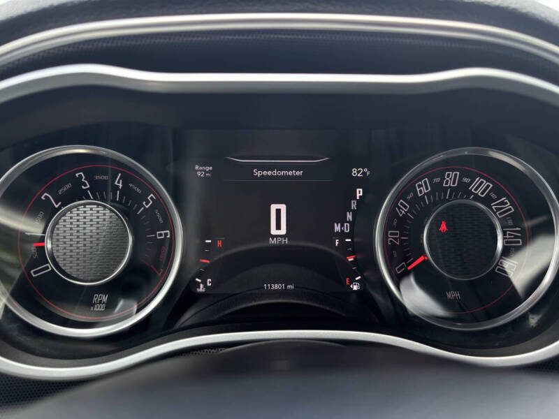 2015 Dodge Challenger SXT Plus