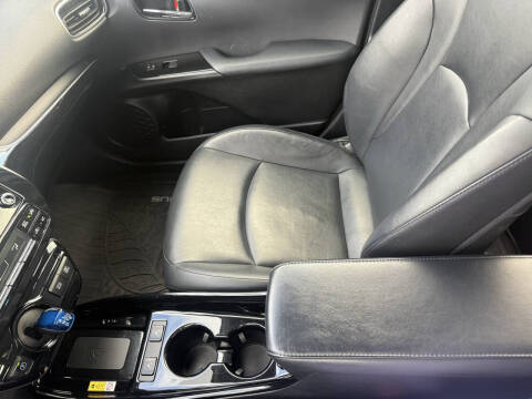 2020 Toyota Prius XLE AWD-e