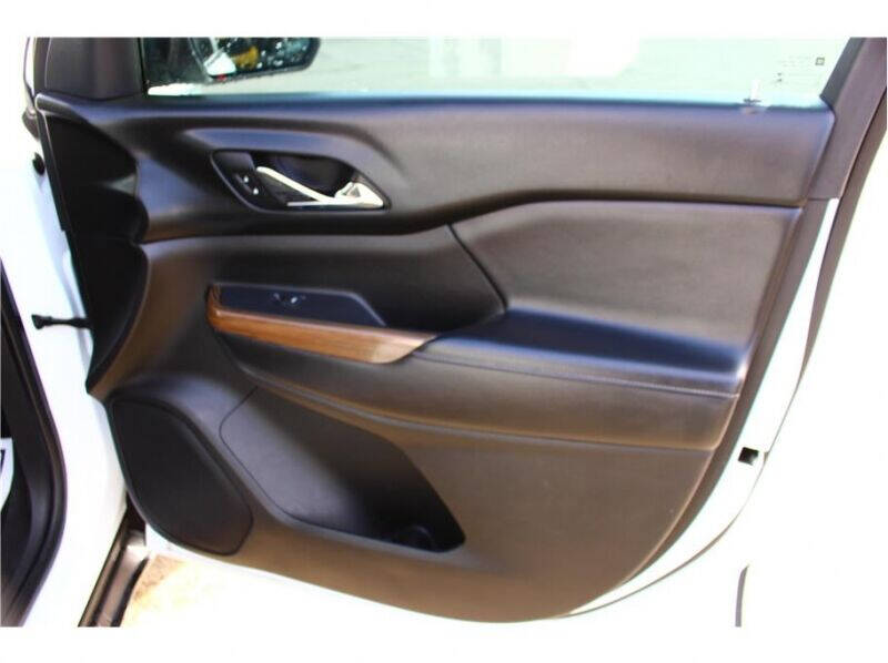 2017 GMC Acadia SLE-1