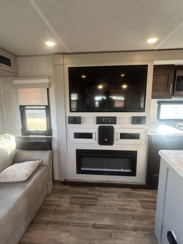 2021 Forest River River Ranch CMF390RL