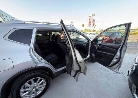 2017 Nissan Rogue