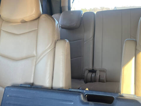 2019 Cadillac Escalade Platinum