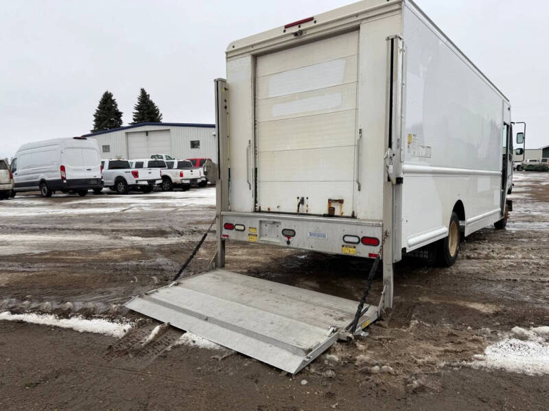 2010 Freightliner MT45 Chassis