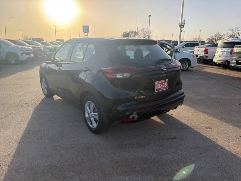 2021 Nissan Kicks S