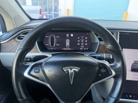 2017 Tesla Model X 75D