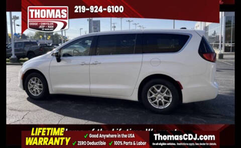 2026 Chrysler Pacifica Select