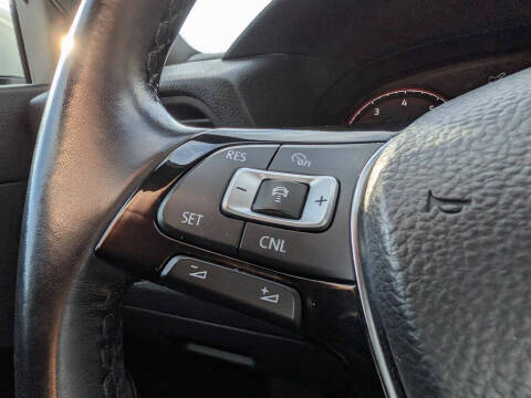 2021 Volkswagen Passat R-Line