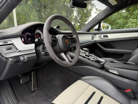 2021 Porsche Panamera Turbo S
