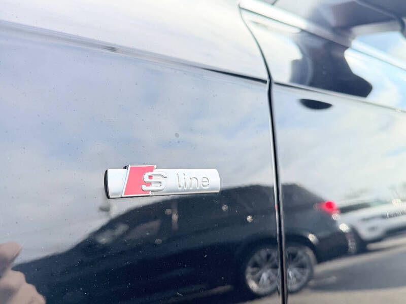 2016 Audi A4 2.0T quattro Premium Plus