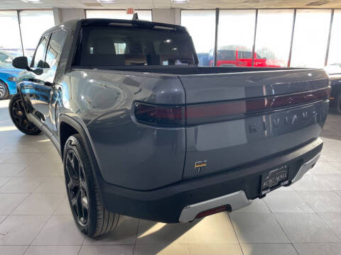 2023 Rivian R1T Adventure