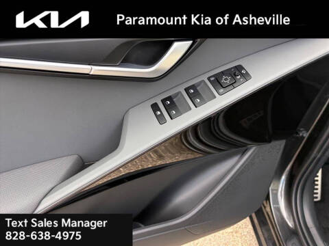 2025 Kia Niro EX Touring