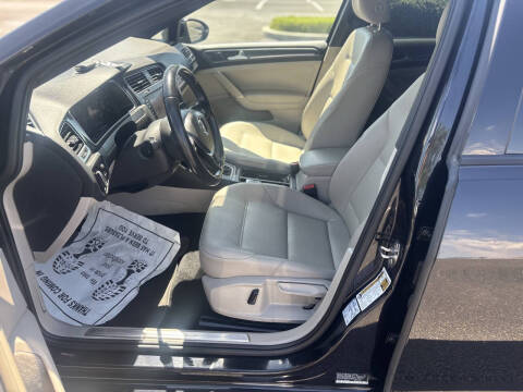 2019 Volkswagen e-Golf SEL Premium