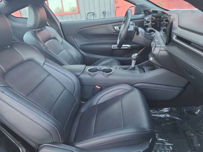 2024 Ford Mustang EcoBoost Premium