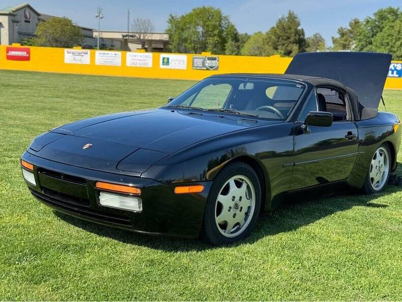 1991 Porsche 944 S2