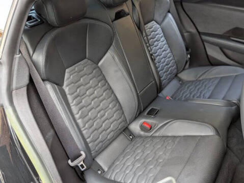 2023 Audi e-tron GT quattro Prestige