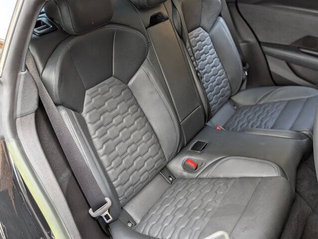 2023 Audi e-tron GT quattro Prestige