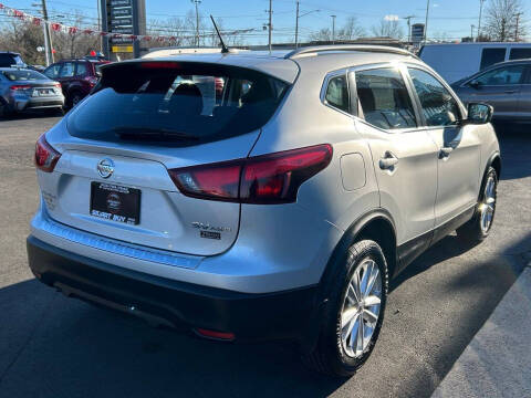 2017 Nissan Rogue Sport SV