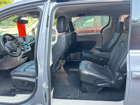 2019 Chrysler Pacifica Touring L