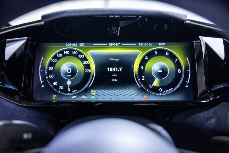 2025 Aston Martin Vantage