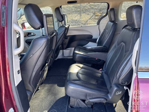 2017 Chrysler Pacifica Touring-L Plus