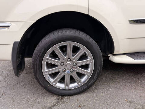 2008 Chrysler Aspen Limited