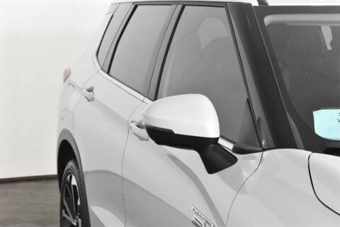 2024 Mitsubishi Outlander PHEV SE