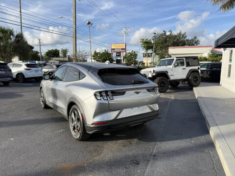 2021 Ford Mustang Mach-E Select