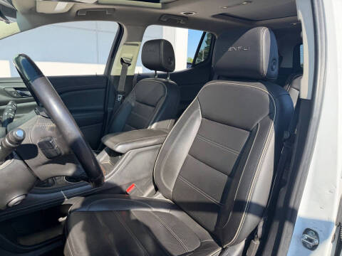 2020 GMC Acadia Denali