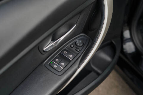 2018 BMW 3 Series 320i xDrive