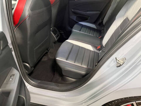 2022 Volkswagen Golf GTI Autobahn