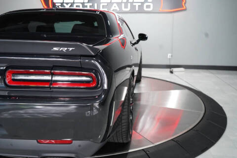2015 Dodge Challenger SRT Hellcat