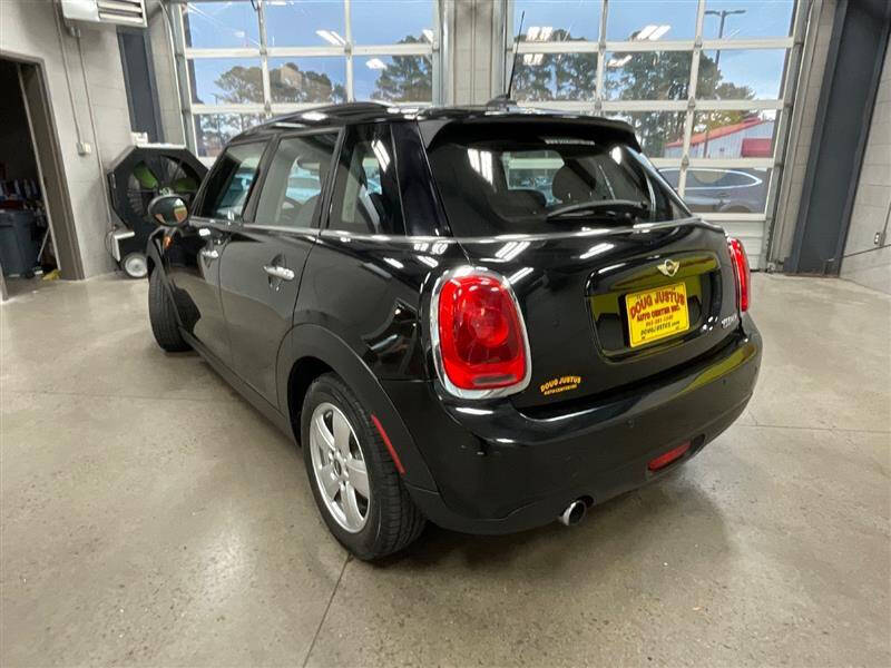 2016 MINI Hardtop 4 Door Cooper