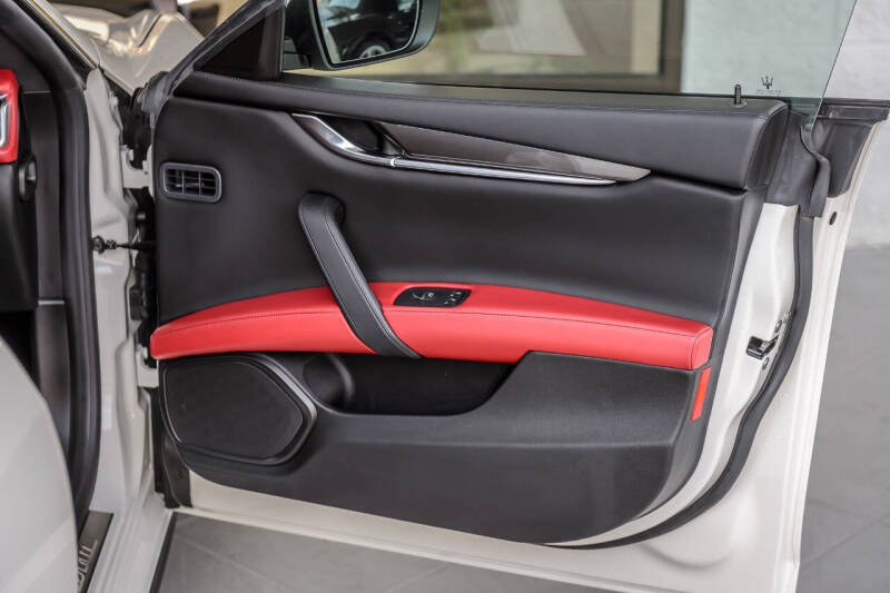 2018 Maserati Ghibli