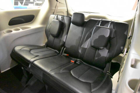2024 Chrysler Pacifica Plug-In Hybrid Select
