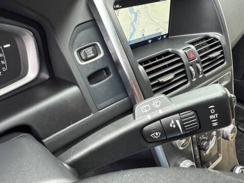 2016 Volvo XC60 T6 Drive-E